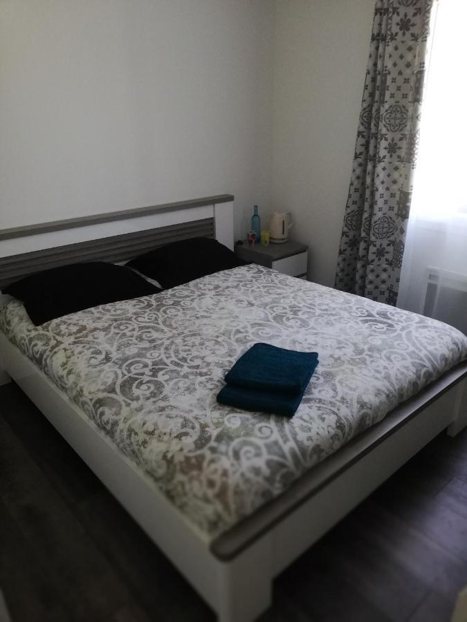 Chambre D'Hotes Chez Sandrine Guîtres Εξωτερικό φωτογραφία